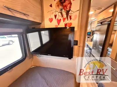2018 Thor Motor Coach Compass photo 47