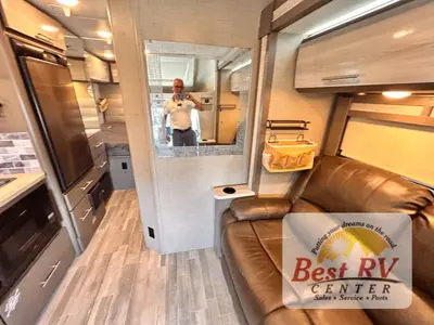 2018 Thor Motor Coach Compass photo 19