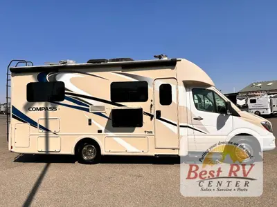2018 Thor Motor Coach Compass photo 2