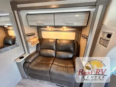 2018 Thor Motor Coach Compass photo 16