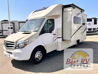 2018 Thor Motor Coach Compass photo 8