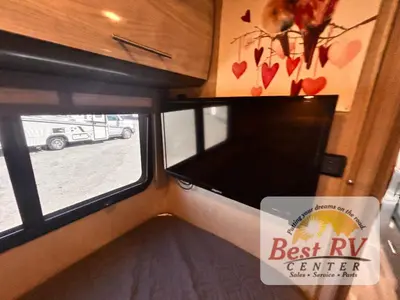 2018 Thor Motor Coach Compass photo 46