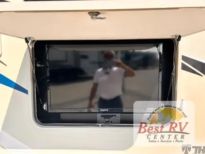 2018 Thor Motor Coach Compass photo 3