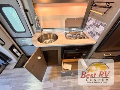 2018 Thor Motor Coach Compass photo 29
