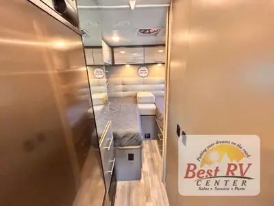 2018 Thor Motor Coach Compass photo 34