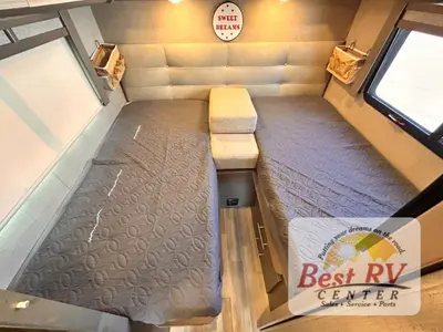 2018 Thor Motor Coach Compass photo 40