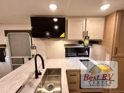 2027 Ember RV E-Series photo 25