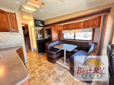 2013 Thor Motor Coach Outlaw photo 14