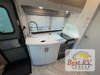 2027 Thor Motor Coach Delano Sprinter photo 25