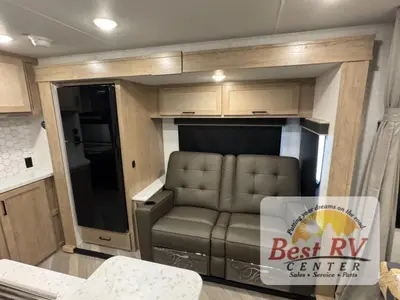 2027 Ember RV E-Series photo 18