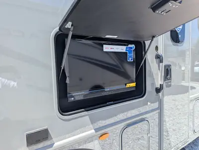 2027 Thor Motor Coach Omni photo 19