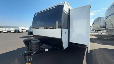 2027 Winnebago Thrive photo 4