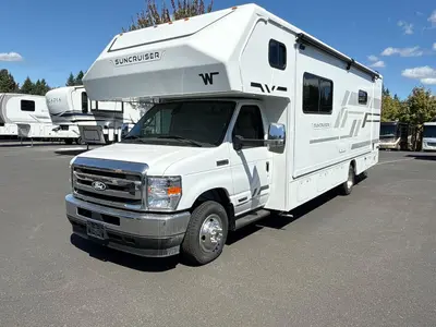 2027 Winnebago Suncruiser photo 5
