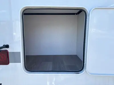 2027 Winnebago Suncruiser photo 26