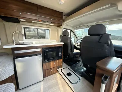 2020 Winnebago Travato photo 40