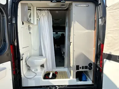 2020 Winnebago Travato photo 35