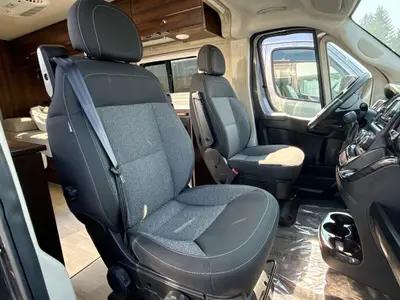 2020 Winnebago Travato photo 42