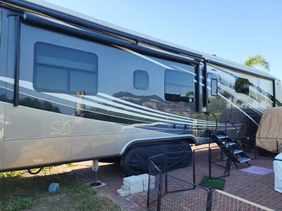 2021 DRV MOBILE SUITES photo 6