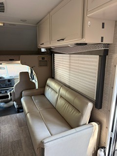 2023 THOR MOTOR COACH CHATEAU photo 13