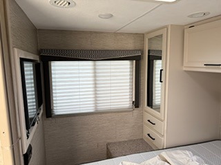 2023 THOR MOTOR COACH CHATEAU photo 9