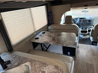 2023 THOR MOTOR COACH CHATEAU photo 12