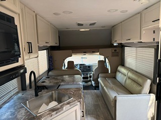 2023 THOR MOTOR COACH CHATEAU photo 7