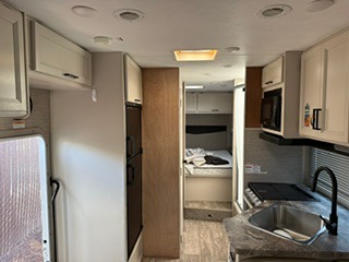 2023 THOR MOTOR COACH CHATEAU photo 8