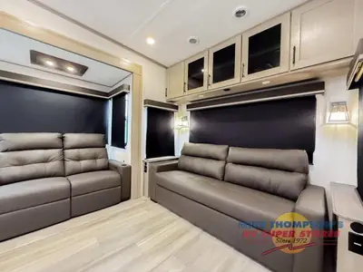 2026 Grand Design Influence photo 19