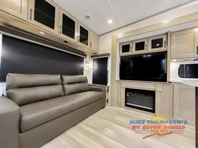 2026 Grand Design Influence photo 20