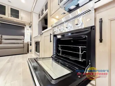 2026 Grand Design Influence photo 12