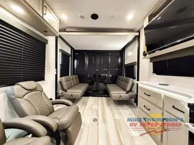 2026 Grand Design Momentum G-Class photo 6