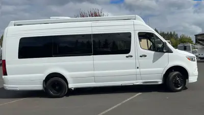 2026 Tiffin Motorhomes GT2 photo 5