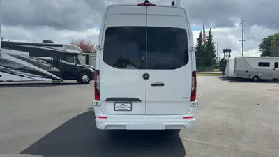 2026 Tiffin Motorhomes GT2 photo 3