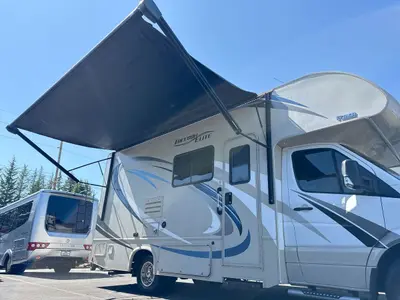 2019 Thor Motor Coach Freedom Elite photo 12