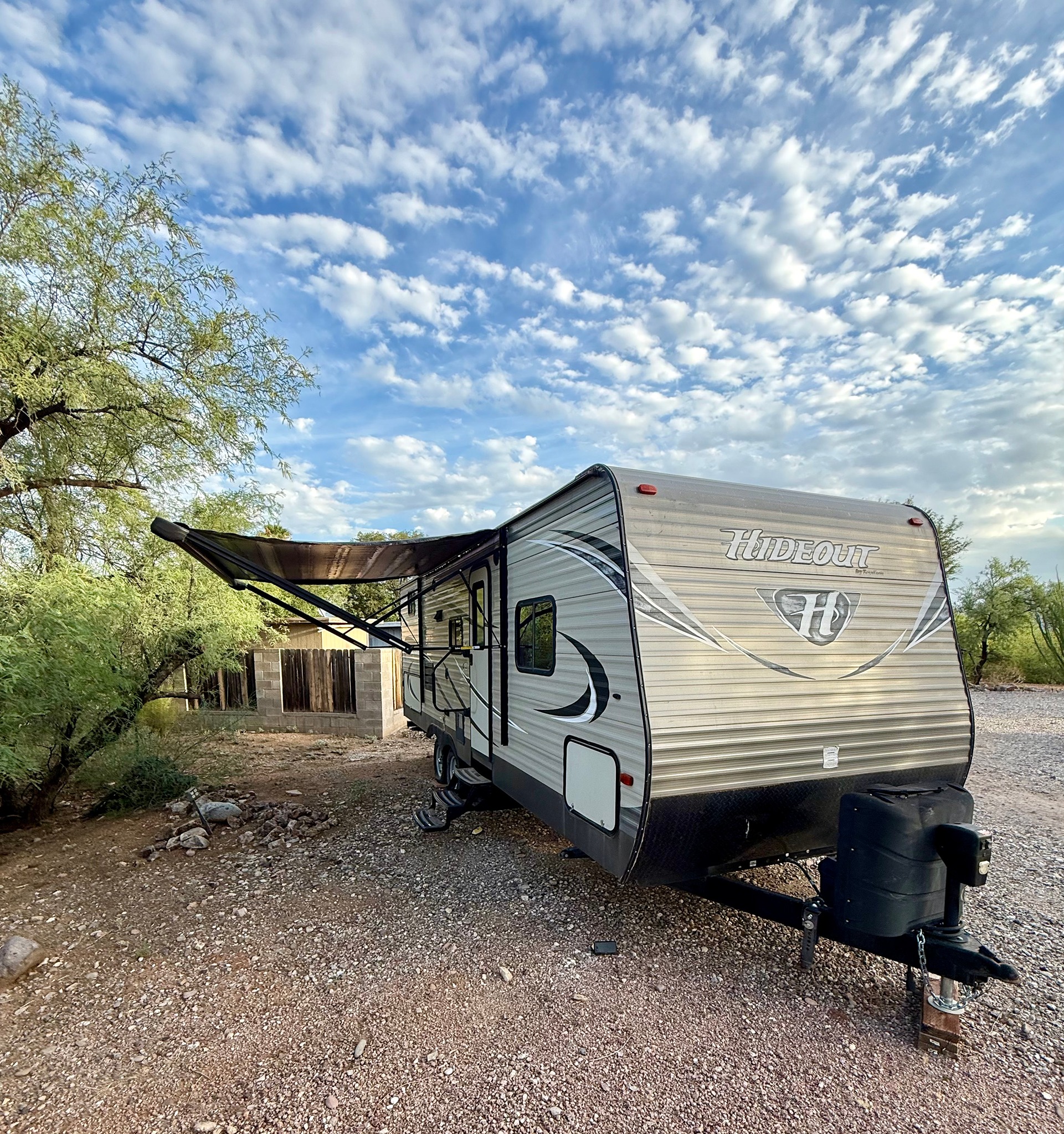 2017 KEYSTONE HIDEOUT exterior