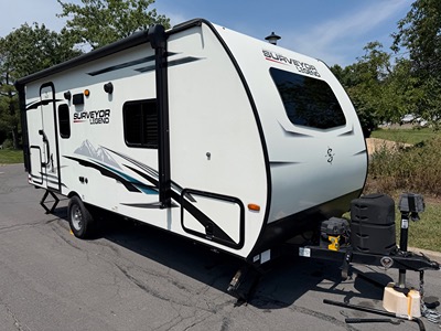 Used 2021 Forest River Surveyor Legend 19BHLE