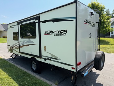 2021 FOREST RIVER SURVEYOR LEGEND photo 3