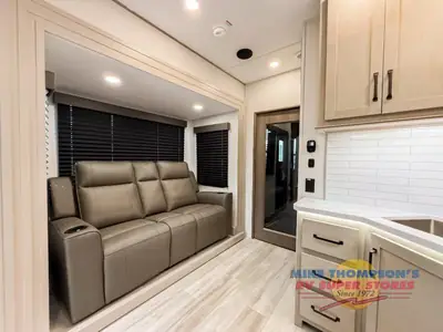2026 Grand Design Momentum G-Class photo 9