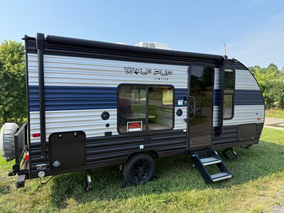 Used 2022 Forest River Cherokee Wolf Pup 16FQ
