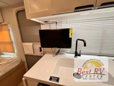 2027 Winnebago Micro Minnie photo 28