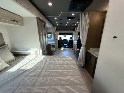 2027 Renegade Villagio photo 49