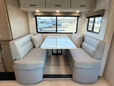 2027 Renegade Villagio photo 43