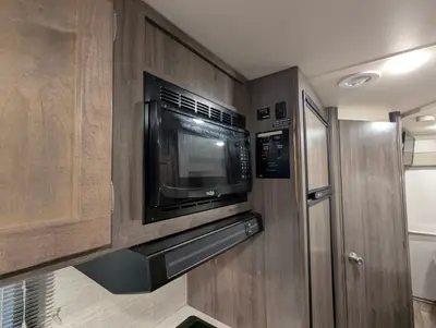 2022 Winnebago Minnie Winnie photo 18