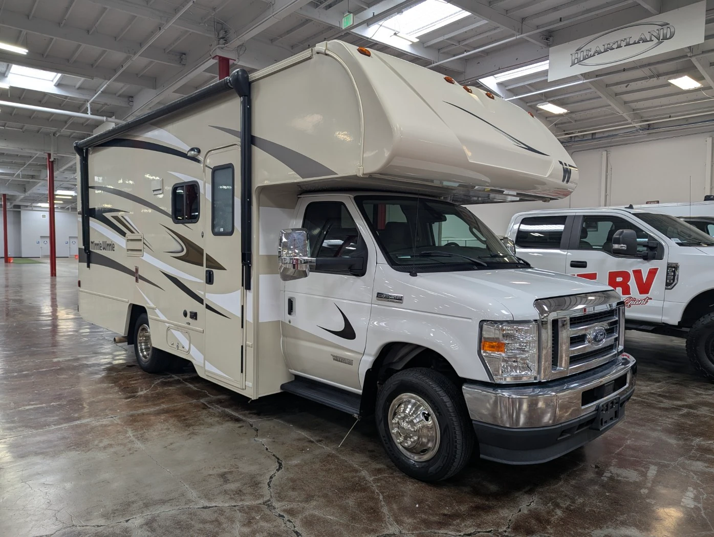 2022 Winnebago Minnie Winnie exterior
