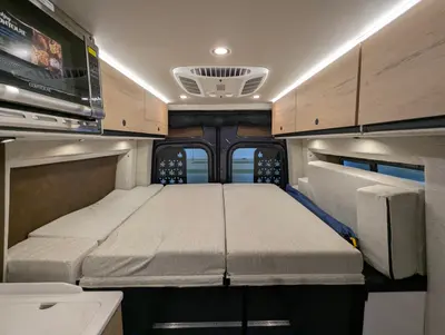 2027 Storyteller Overland Darkmode photo 28