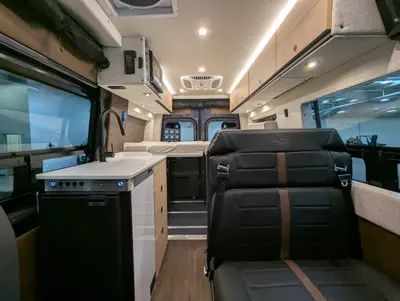 2027 Storyteller Overland Darkmode photo 23