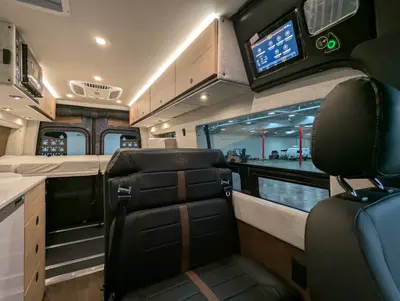 2027 Storyteller Overland Darkmode photo 22