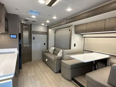 2027 Renegade Vienna photo 32