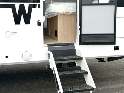 2026 Winnebago Thrive photo 41