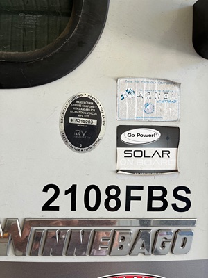 2021 WINNEBAGO MINNIE photo 2
